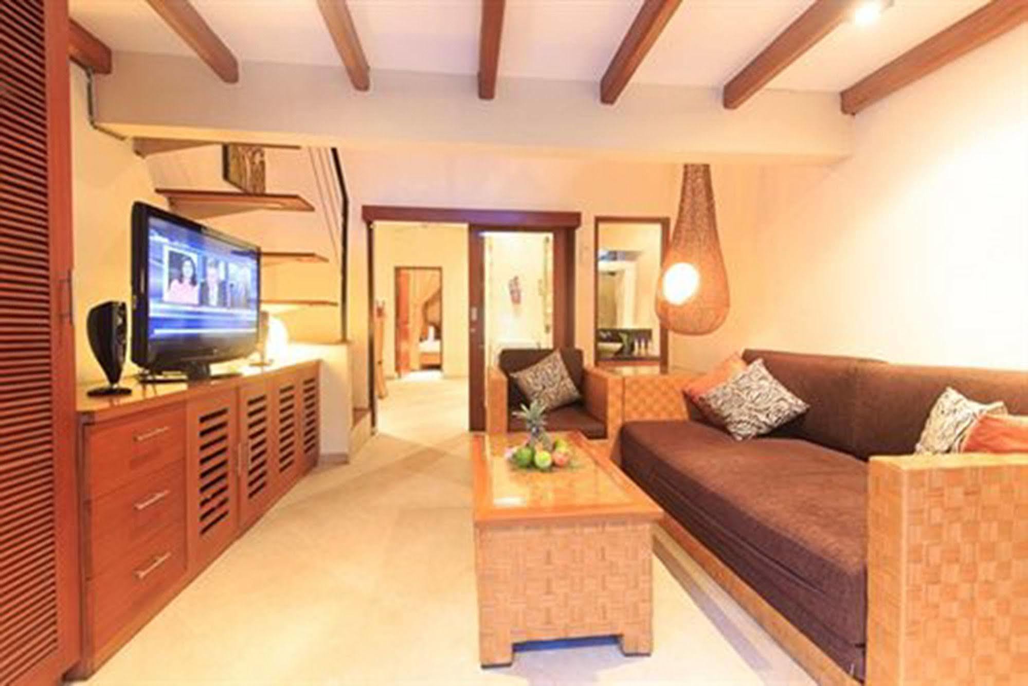 วิลลา ซริสกา ซมีญะก์ Villa เซมินยัค ภายนอก รูปภาพ
